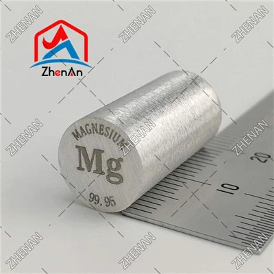 Lingot metàl·lic de magnesi pur al 99,9%.